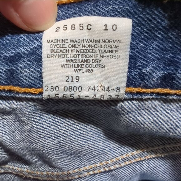 Levi's Women's Vintage Denim Jeans size 14 Reg. L  550 Relaxed‎ Fit Tapered - Picture 14 of 14